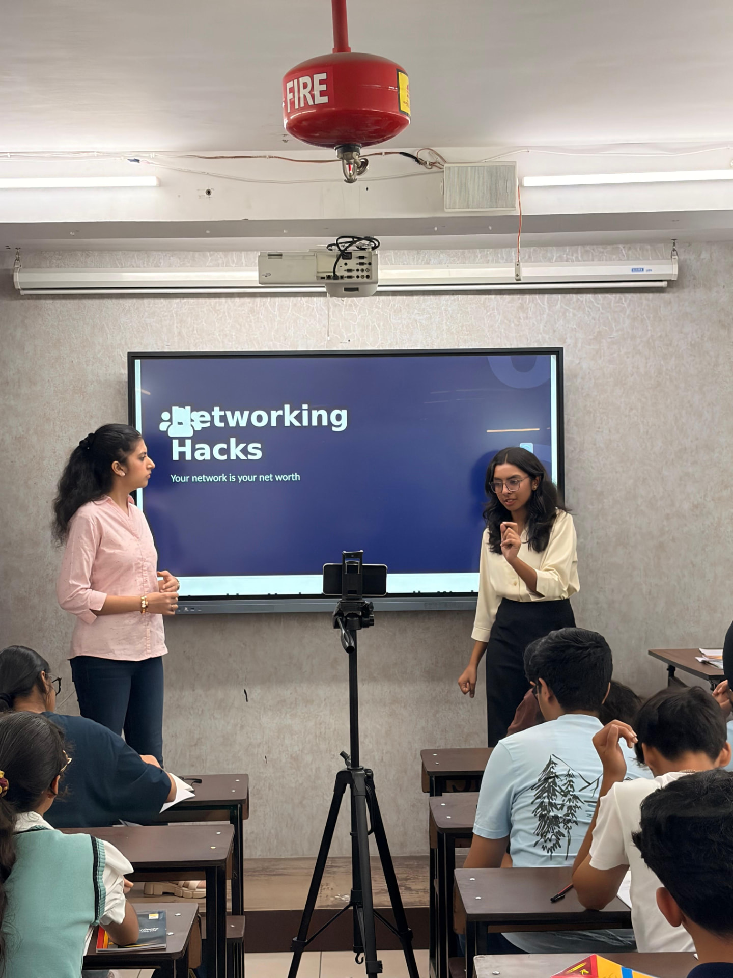 GROWVI founders leading the Networking Hacks session