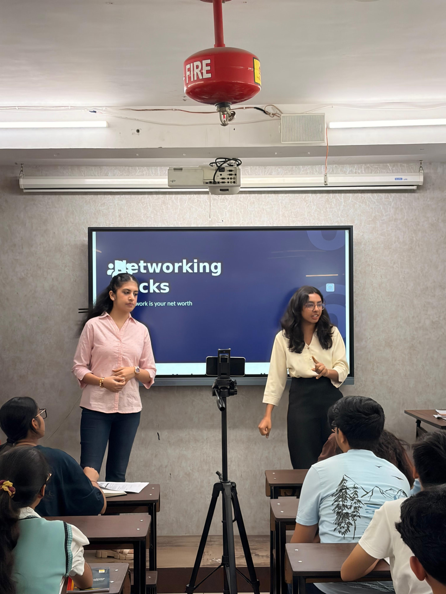 Students in the room during the GROWVI session